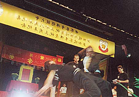 Master Dave Lacey in action on stage at the CLF global gathering hosted by the Singapore Hung Sing Gwoon, :::: June 2001